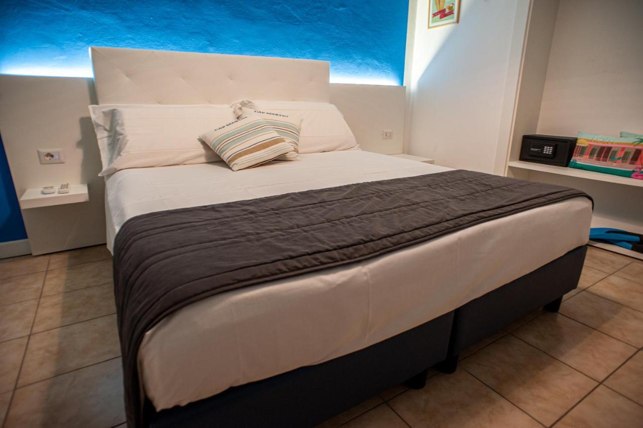 Baron Beach Hotel Scauri  Exterior foto