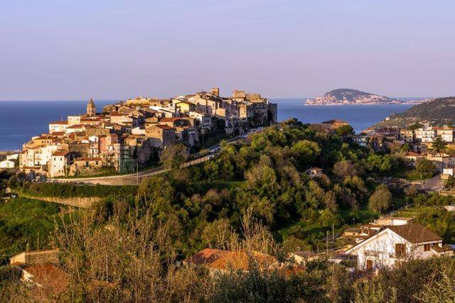 Baron Beach Hotel Scauri  Exterior foto